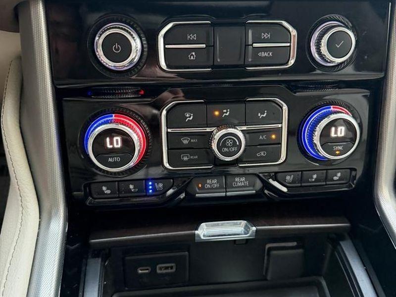 GMC Yukon XL 4WD 4dr Denali 2022