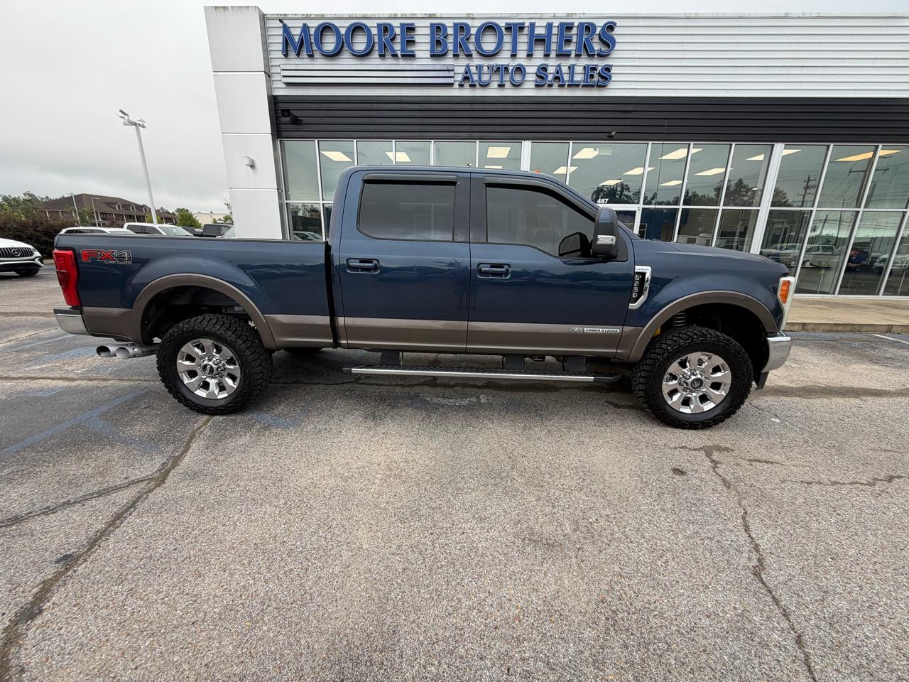2017 Ford Super Duty F-250 SRW Lariat 4WD SuperCab 8' Box