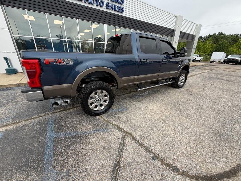Ford Super Duty F-250 SRW Lariat 4WD SuperCab 8' Box 2017