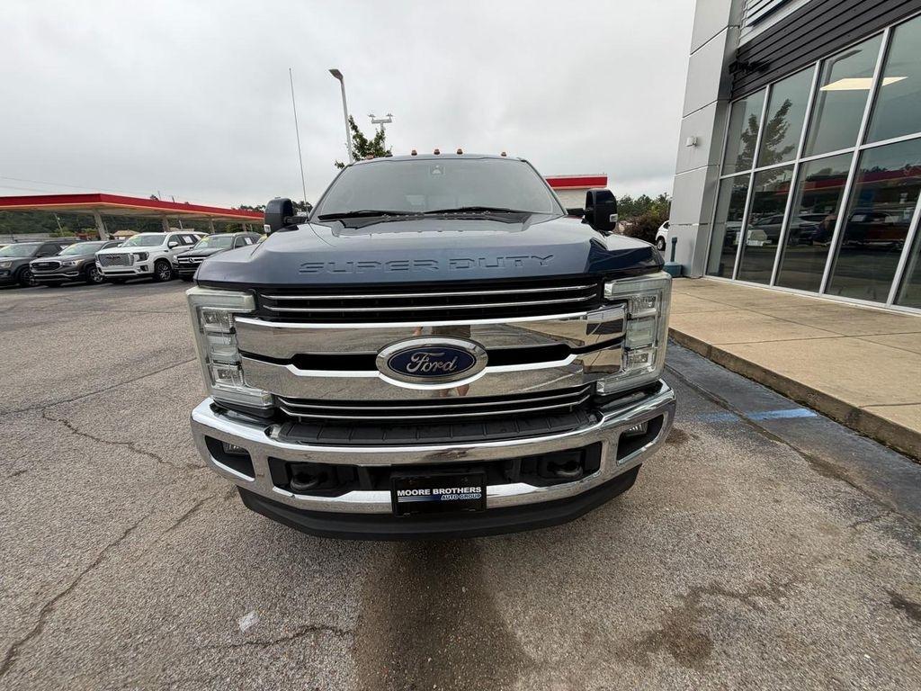 Ford Super Duty F-250 SRW Lariat 4WD SuperCab 8' Box 2017