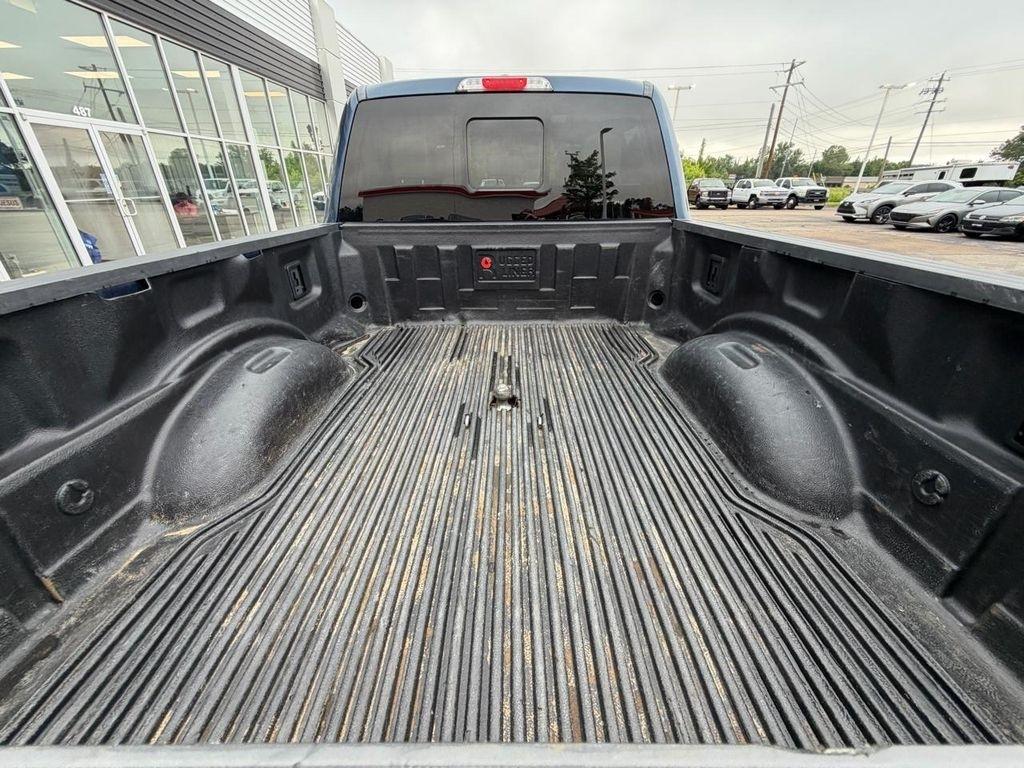 Ford Super Duty F-250 SRW Lariat 4WD SuperCab 8' Box 2017