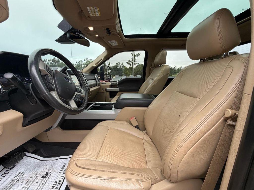 Ford Super Duty F-250 SRW Lariat 4WD SuperCab 8' Box 2017