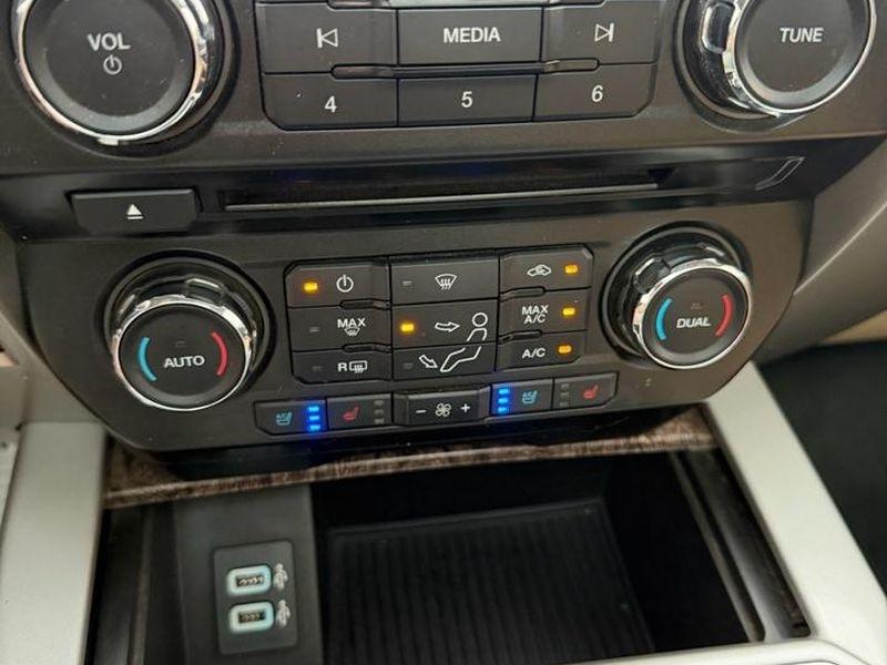 Ford Super Duty F-250 SRW Lariat 4WD SuperCab 8' Box 2017