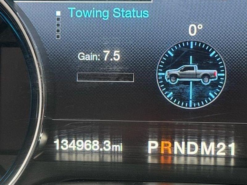 Ford Super Duty F-250 SRW Lariat 4WD SuperCab 8' Box 2017