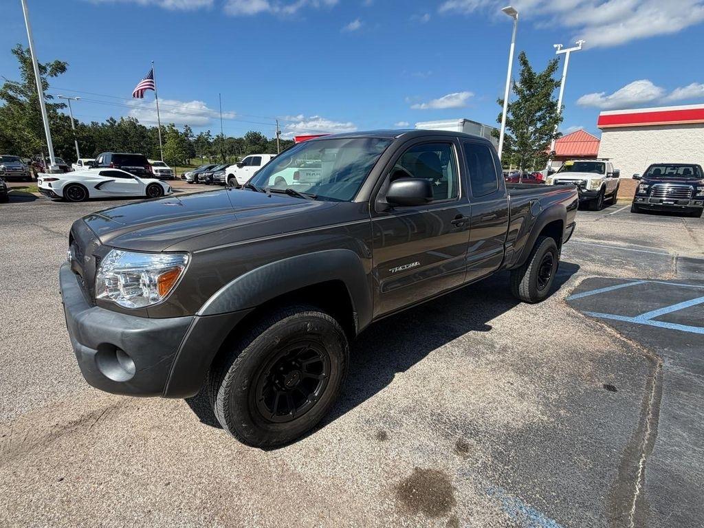 Toyota Tacoma 2WD Access I4 MT (Natl) 2011