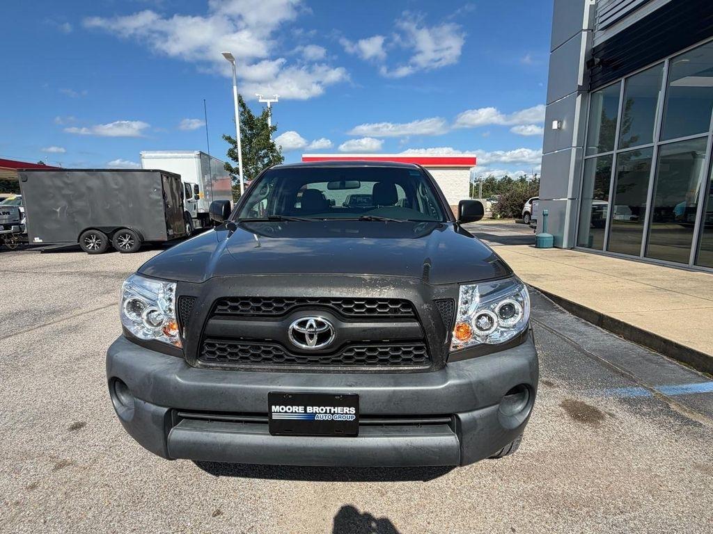 Toyota Tacoma 2WD Access I4 MT (Natl) 2011