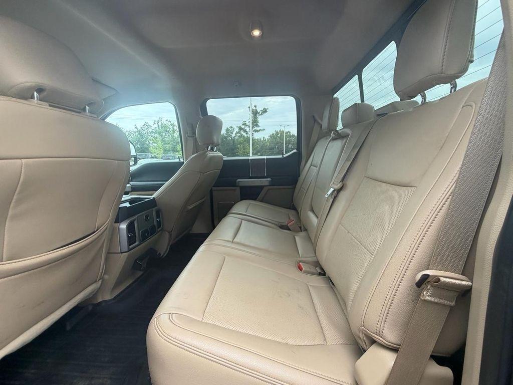 Ford Super Duty F-250 SRW Lariat 4WD Crew Cab 8' Box 2019