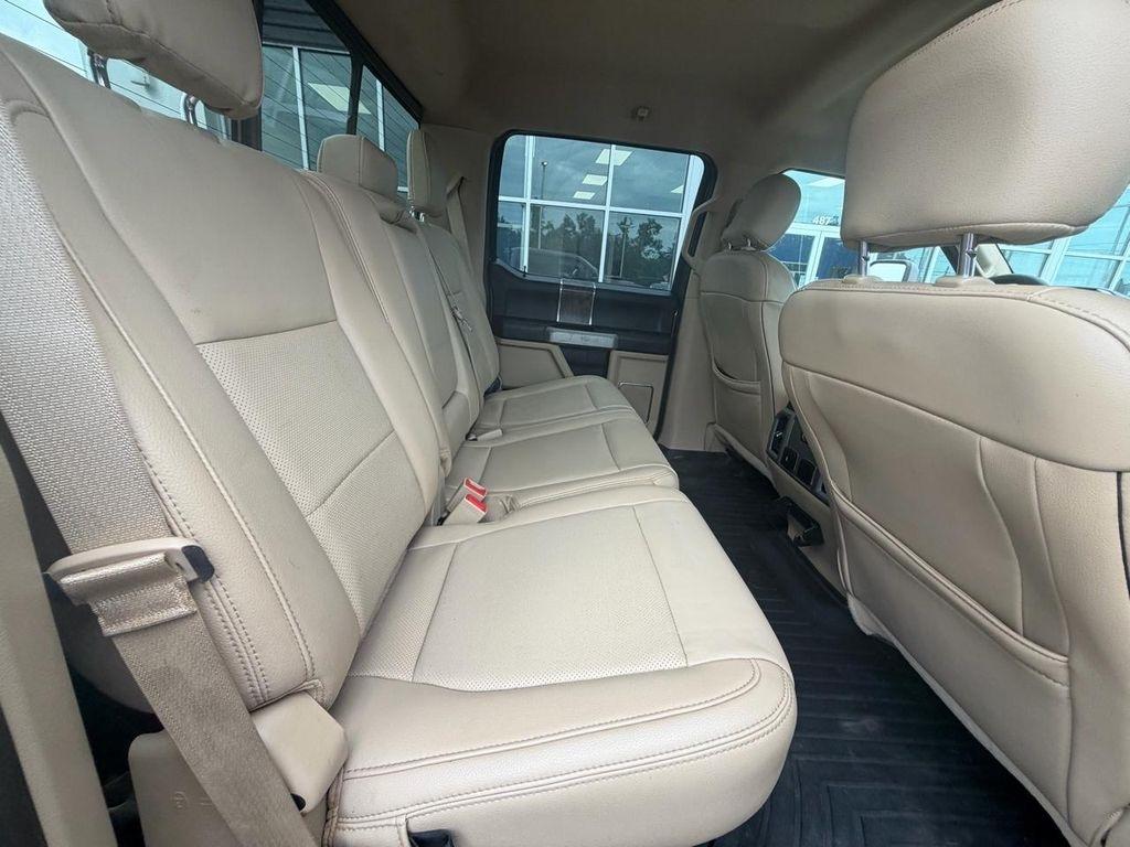 Ford Super Duty F-250 SRW Lariat 4WD Crew Cab 8' Box 2019