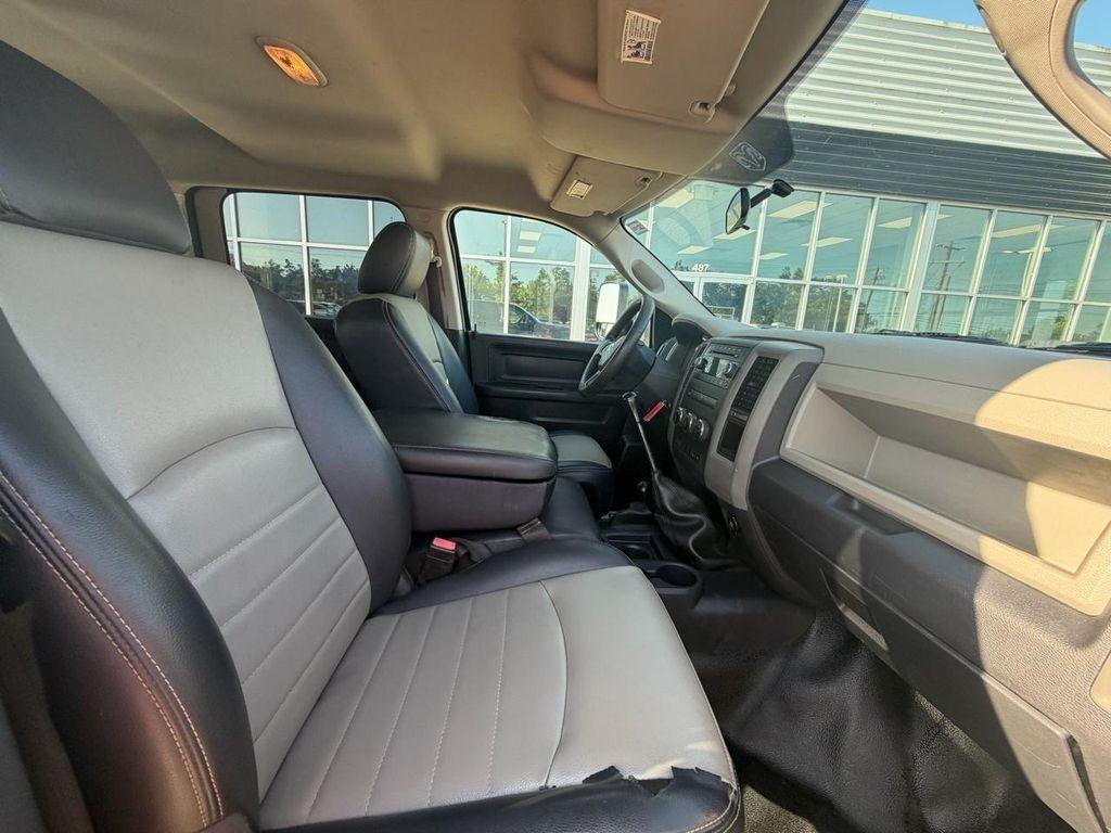 RAM 3500 4WD Crew Cab 172" WB 60" CA ST 2012
