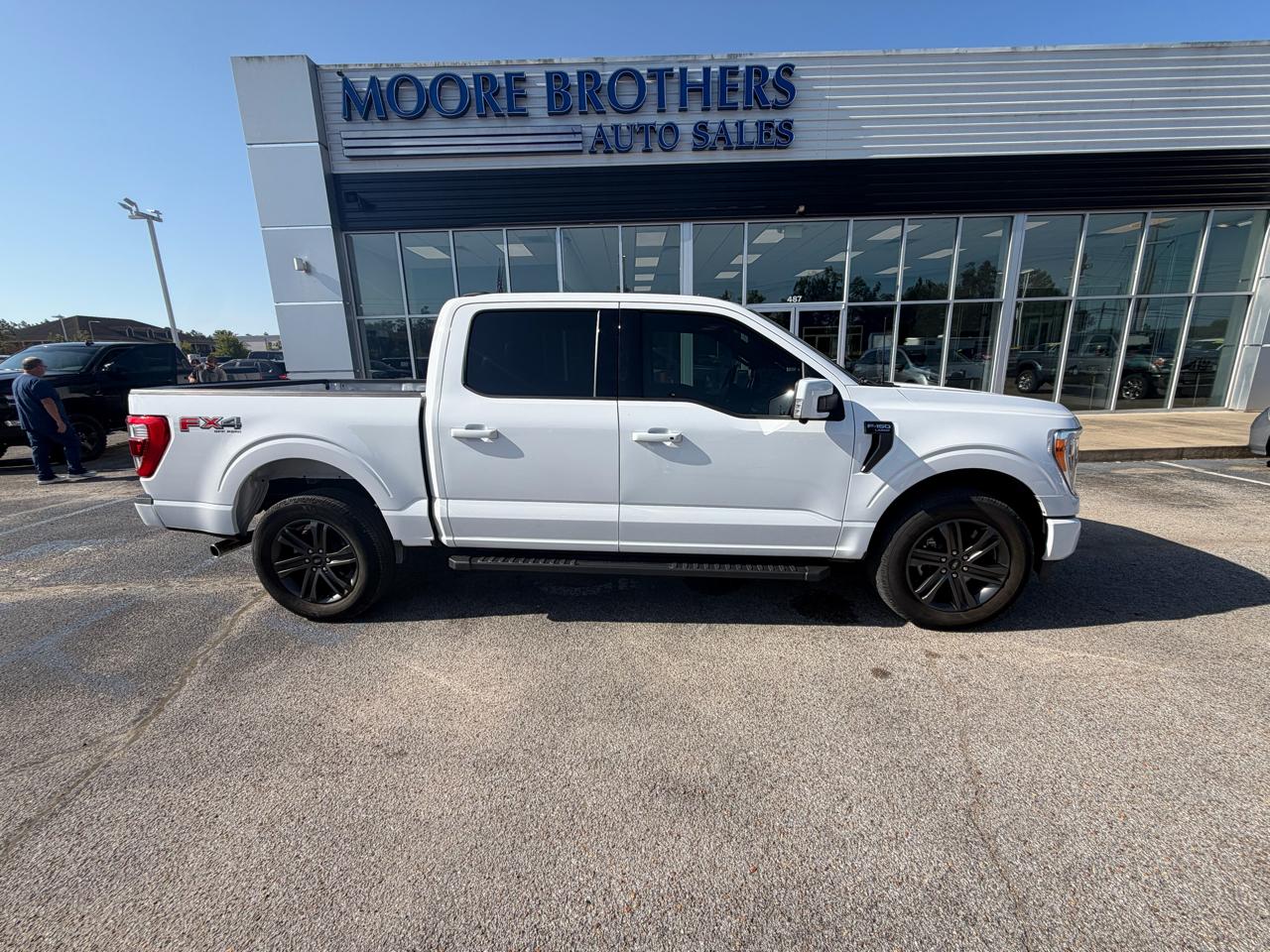 2022 Ford F-150 Lariat 4WD SuperCrew 5.5' Box