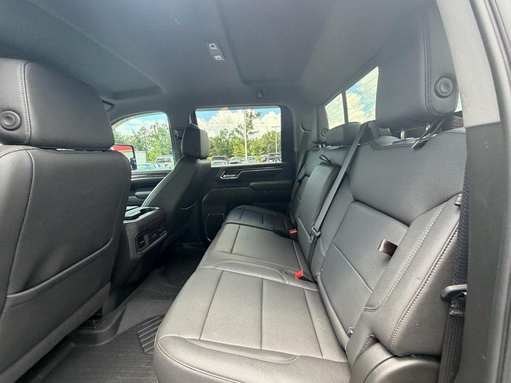 Chevrolet Silverado 2500HD 4WD Crew Cab 159" LT 2025