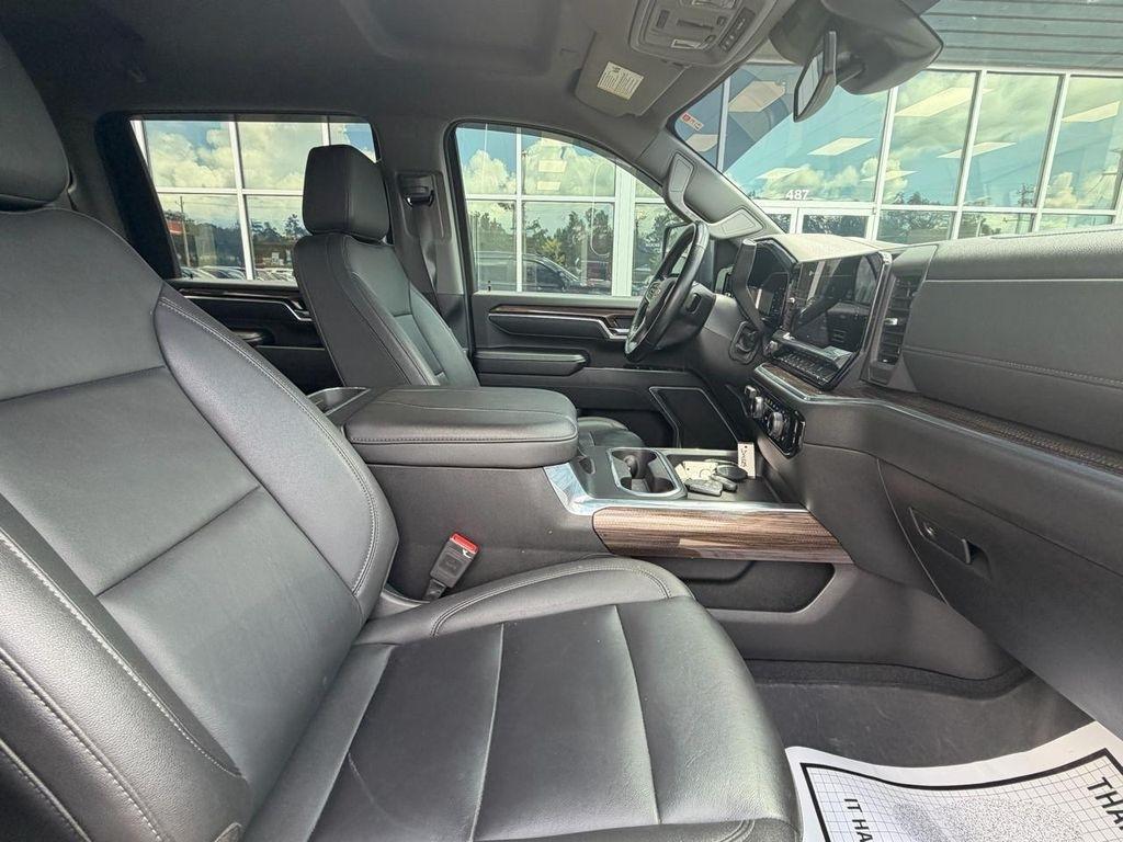 Chevrolet Silverado 2500HD 4WD Crew Cab 159" LT 2025