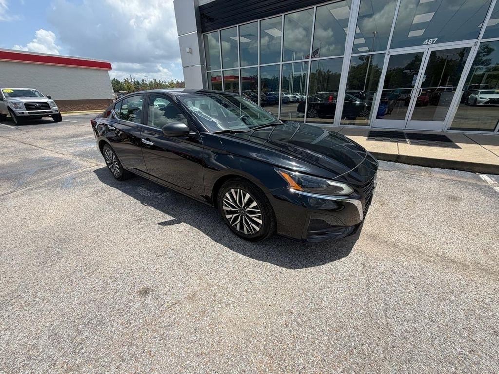 Nissan Altima SV FWD 2025