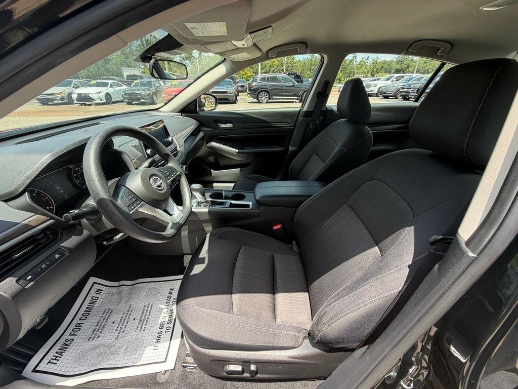 Nissan Altima SV FWD 2025