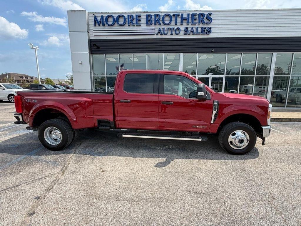 2025 Ford Super Duty F-350 DRW XLT 4WD Crew Cab 8' Box