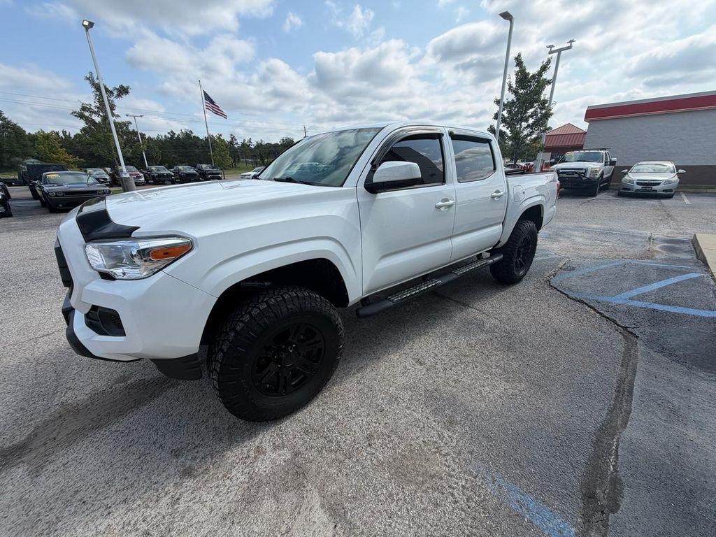 Toyota Tacoma 4WD TRD Off Road Double Cab 5' Bed V6 MT (Natl) 2022
