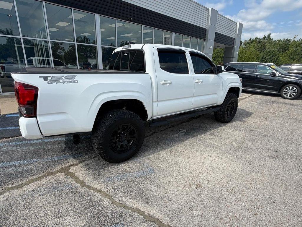 Toyota Tacoma 4WD TRD Off Road Double Cab 5' Bed V6 MT (Natl) 2022
