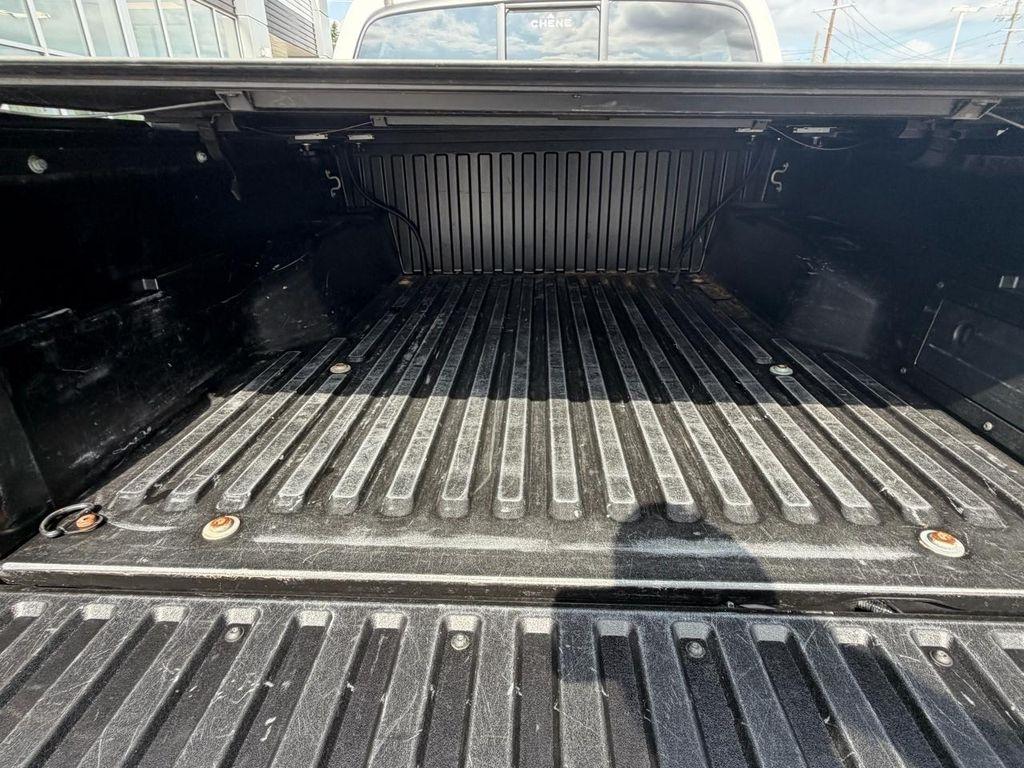 Toyota Tacoma 4WD TRD Off Road Double Cab 5' Bed V6 MT (Natl) 2022