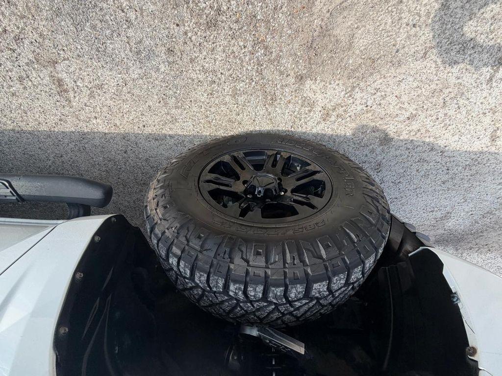 Toyota Tacoma 4WD TRD Off Road Double Cab 5' Bed V6 MT (Natl) 2022