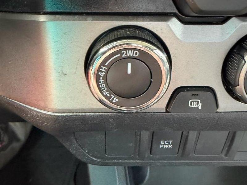 Toyota Tacoma 4WD TRD Off Road Double Cab 5' Bed V6 MT (Natl) 2022