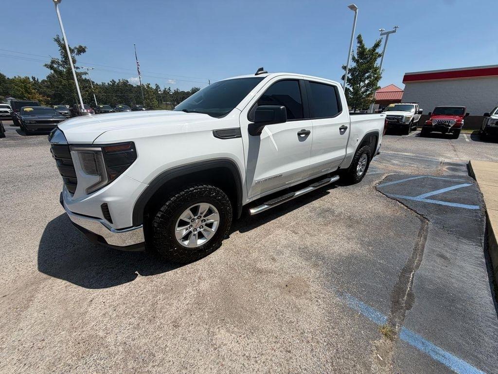 GMC Sierra 1500 4WD Crew Cab 147" Pro 2022