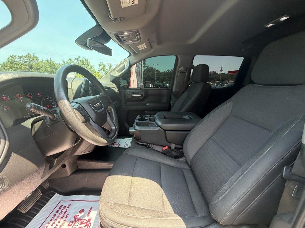 GMC Sierra 1500 4WD Crew Cab 147" Pro 2022