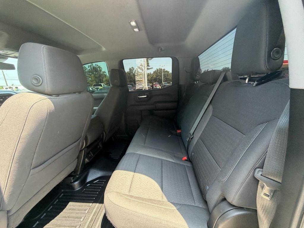 GMC Sierra 1500 4WD Crew Cab 147" Pro 2022
