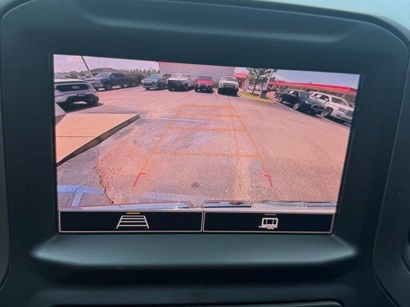 GMC Sierra 1500 4WD Crew Cab 147" Pro 2022