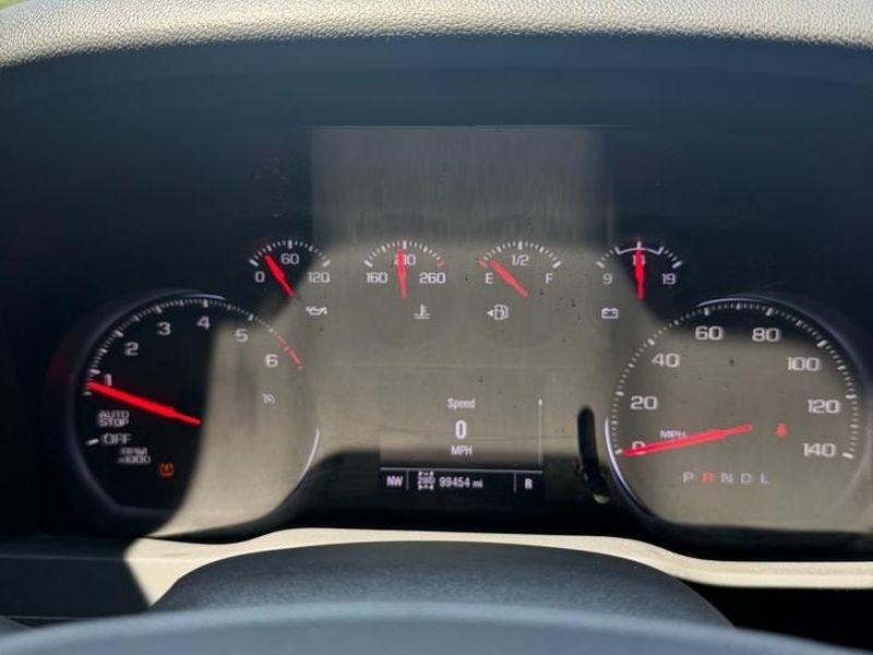 GMC Sierra 1500 4WD Crew Cab 147" Pro 2022