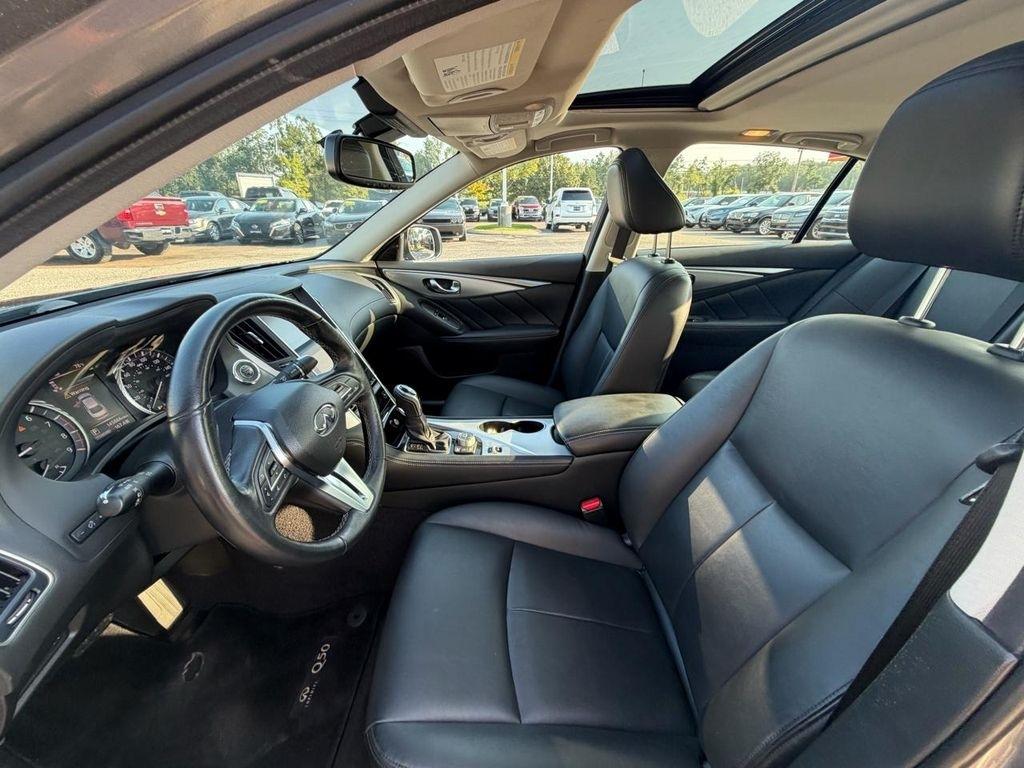 Infiniti Q50 3.0t LUXE AWD 2020