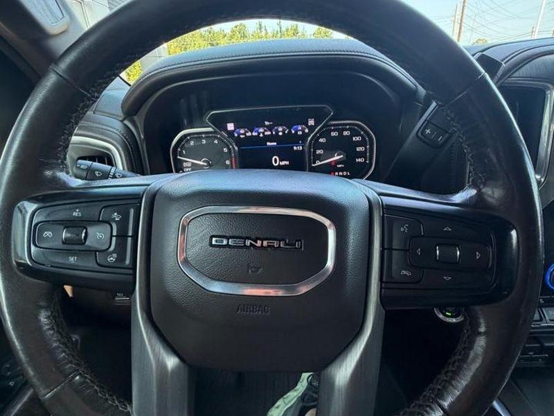 GMC Sierra 1500 4WD Crew Cab 147" Denali 2019