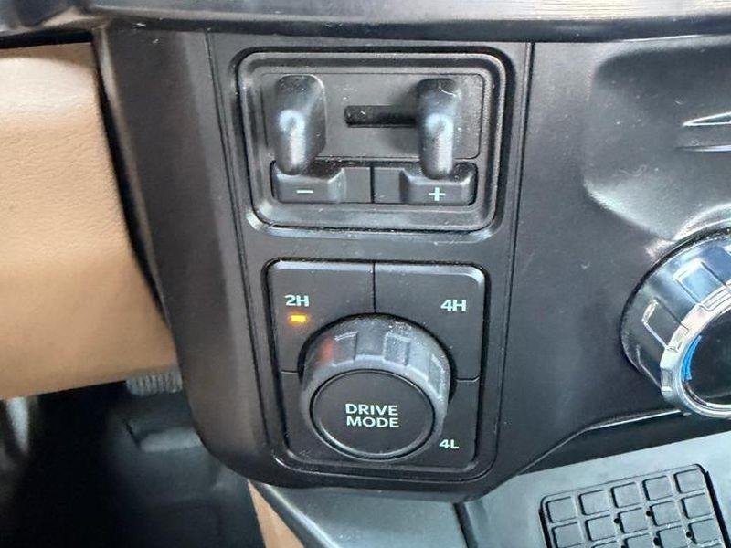 Ford Super Duty F-450 DRW Lariat 4WD Crew Cab 179" WB 60" CA 2026