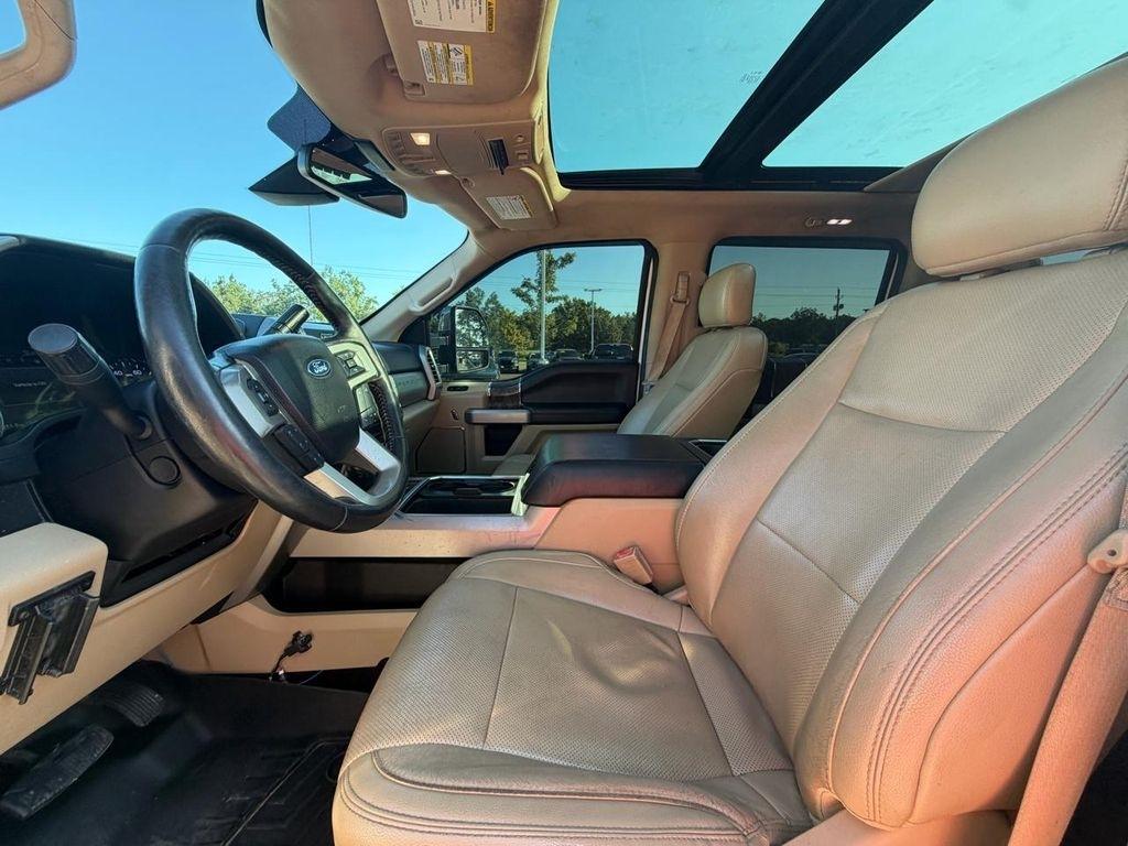 Ford Super Duty F-250 SRW Lariat 4WD Crew Cab 8' Box 2018