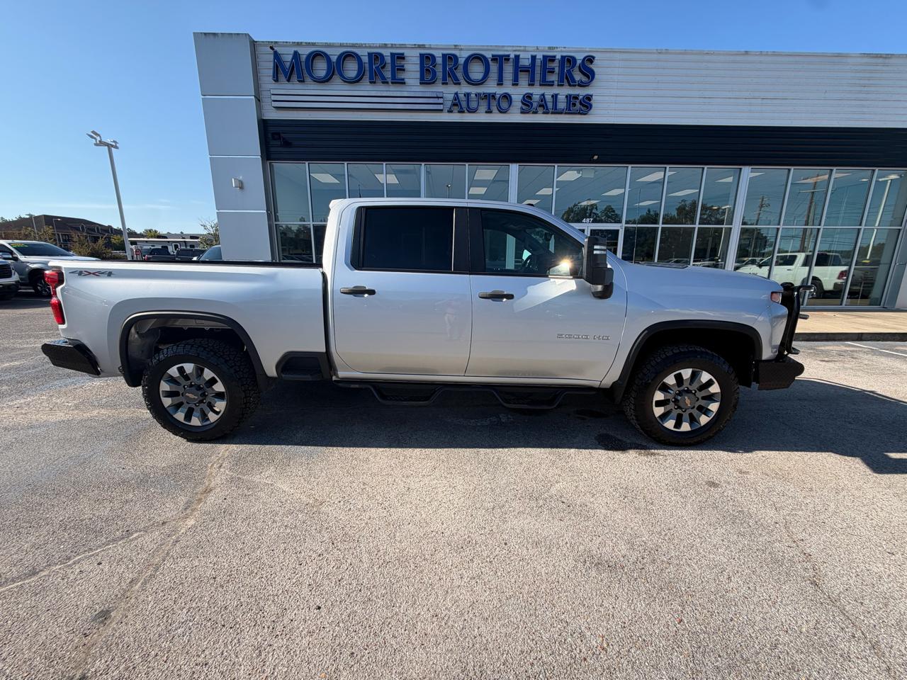 2022 Chevrolet Silverado 2500HD 4WD Crew Cab 159" Custom