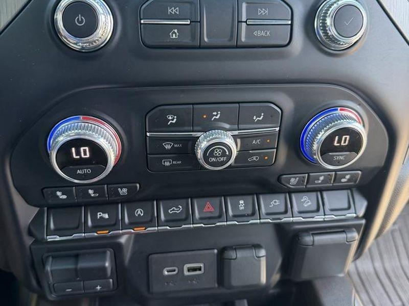 GMC Sierra 1500 4WD Crew Cab 147" Denali 2021