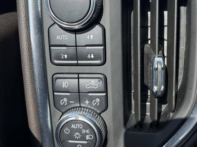 GMC Sierra 1500 4WD Crew Cab 147" Denali 2021