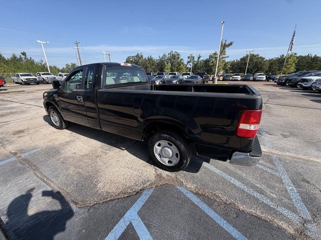 Ford F-150 2WD Reg Cab 126" XLT 2008