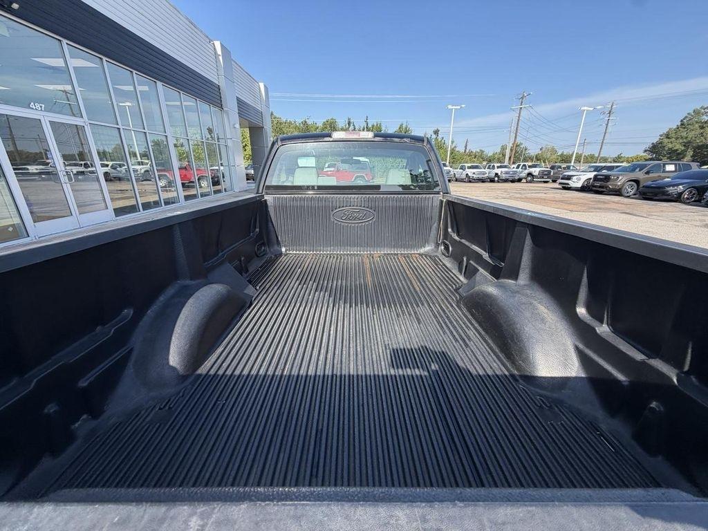 Ford F-150 2WD Reg Cab 126" XLT 2008