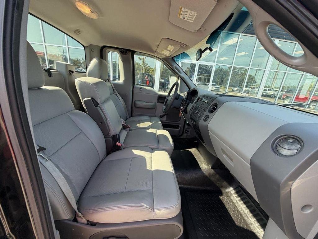 Ford F-150 2WD Reg Cab 126" XLT 2008