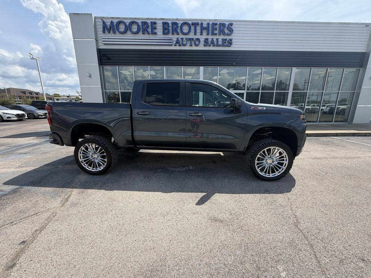 2019 Chevrolet Silverado 1500 4WD Crew Cab 147" RST