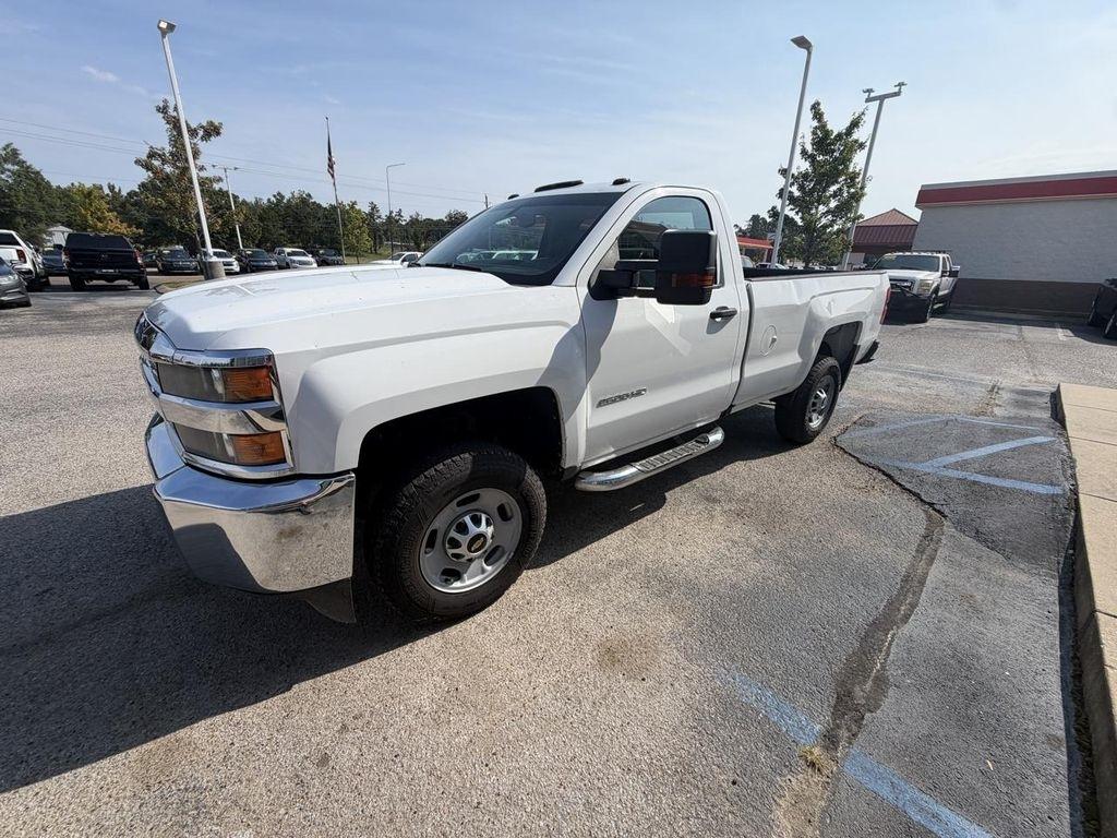 Chevrolet Silverado 2500HD 2WD Reg Cab 133.6" Work Truck 2016