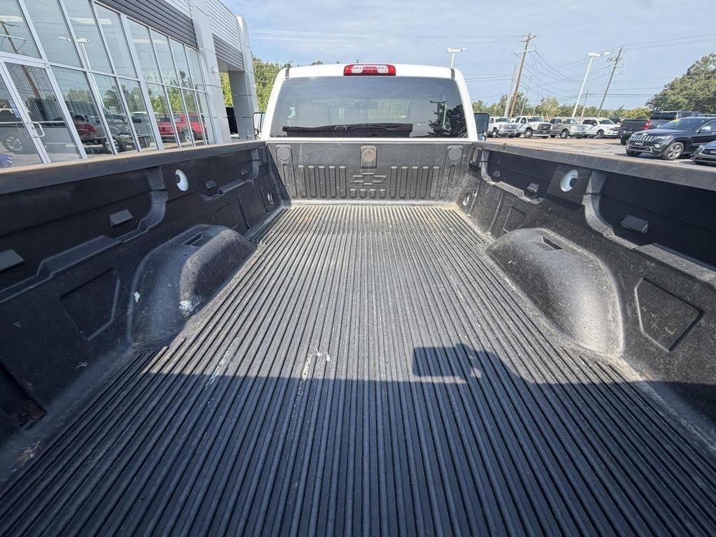 Chevrolet Silverado 2500HD 2WD Reg Cab 133.6" Work Truck 2016