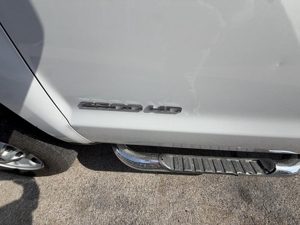 Chevrolet Silverado 2500HD 2WD Reg Cab 133.6" Work Truck 2016