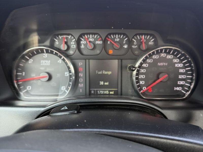 Chevrolet Silverado 2500HD 2WD Reg Cab 133.6" Work Truck 2016