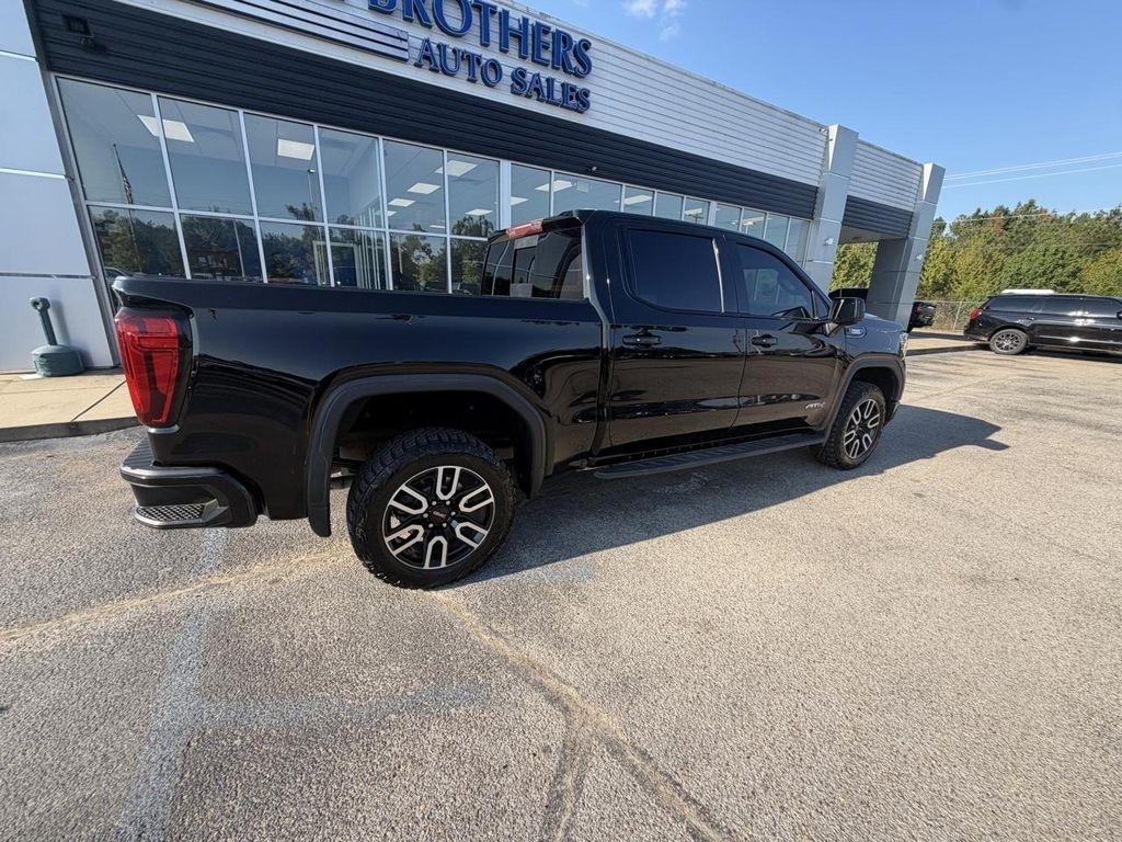 GMC Sierra 1500 Limited 4WD Crew Cab 147" AT4 2022