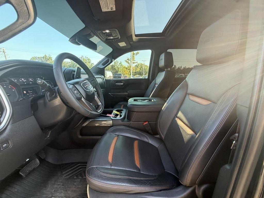 GMC Sierra 1500 Limited 4WD Crew Cab 147" AT4 2022
