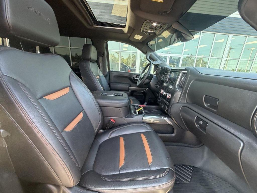GMC Sierra 1500 Limited 4WD Crew Cab 147" AT4 2022