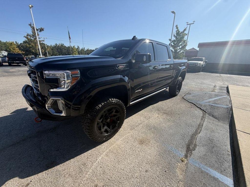 GMC Sierra 1500 4WD Crew Cab 147" AT4 2021