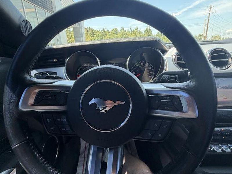 Ford Mustang 2dr Fastback EcoBoost 2015