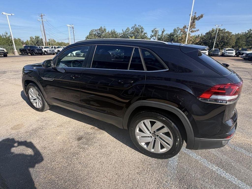 Volkswagen Atlas Cross Sport 3.6L V6 SE w/Technology FWD 2022